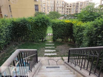 Apartment for sale in the most distinguished phases of Madinaty - next to services (medical center, mosque, Metro Market, Al-Ezaby Pharmacy and librar