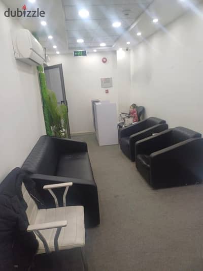 Office for rent, 98 sqm, in Courtyard Mall, Sheikh Zayed, near Dahshur Street, The Gate Mall, and Spain Plaza