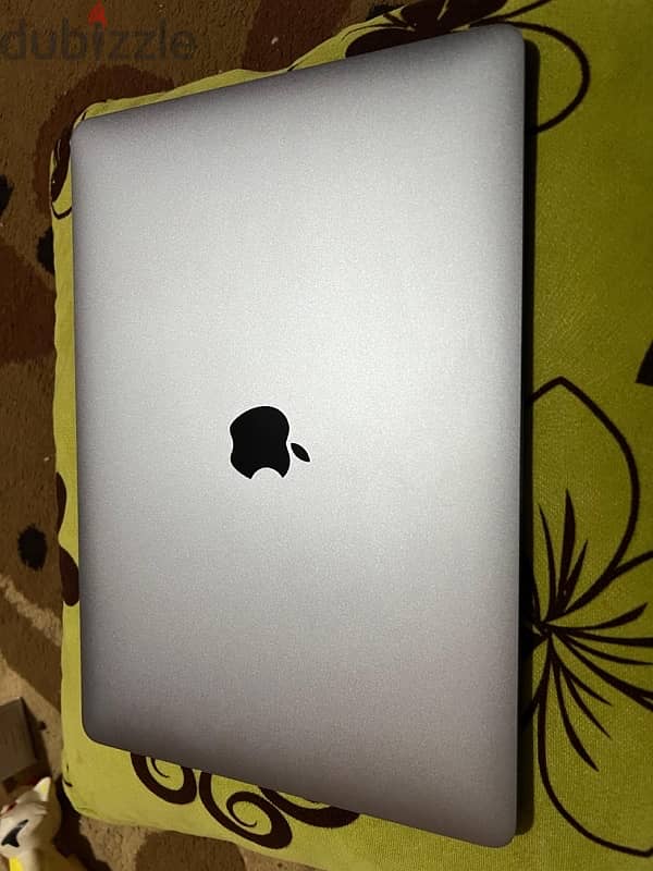 MacBook pro M1 13 inch base line 1