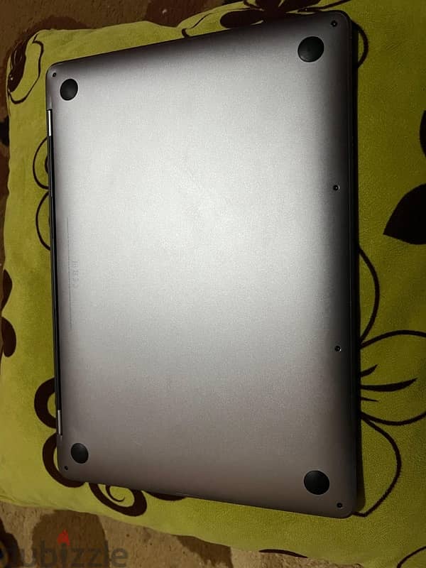 MacBook pro M1 13 inch base line 8