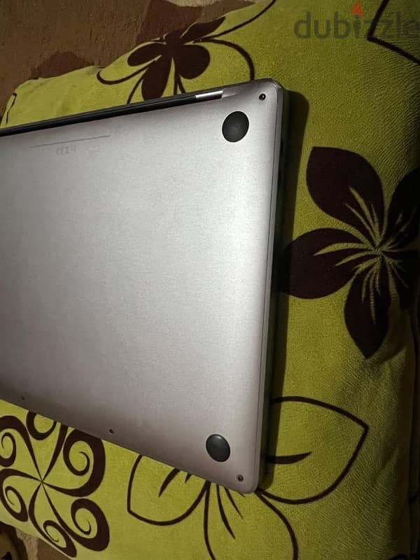 MacBook pro M1 13 inch base line 10