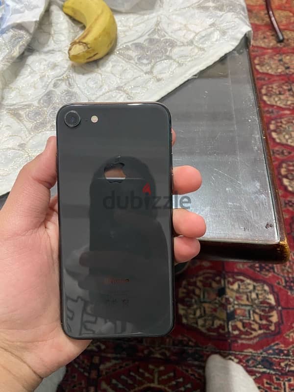 iPhone 8 نضيف جدا 0