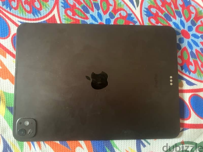 iPad m4 0