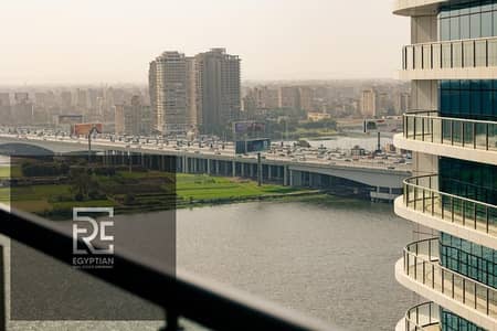 Hotel apartment directly on the Nile in the Rive du Nil project