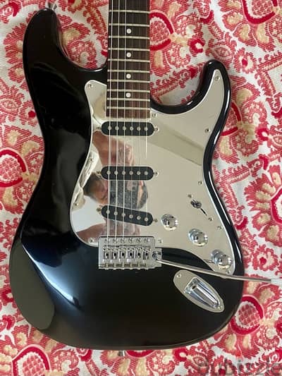 electric guitar sawtooth es