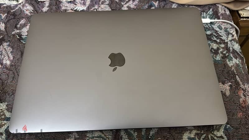 MacBook Pro (15-inch, 2019) 0