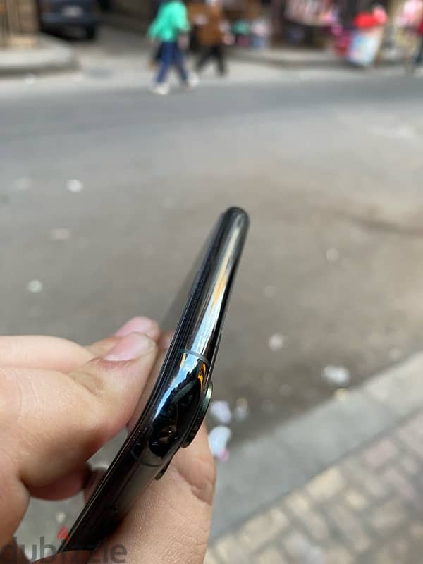 iphone 11 pro max 2