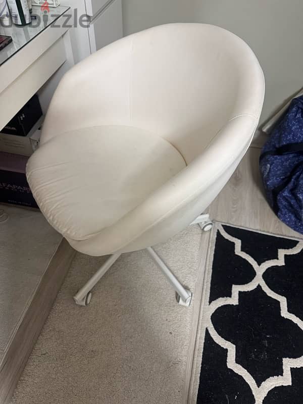 ikea chair 0