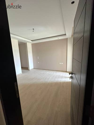 Apartment for sale in Fifth Settlement new cairo next to Al-Ahly Club, finished and immediate receipt, 3 rooms, with a 30% discount