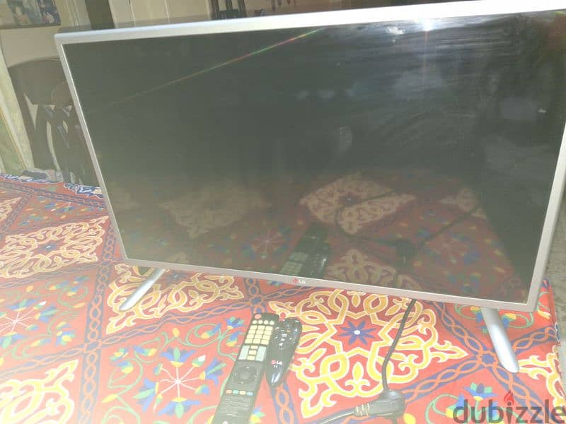 LG smart television 3