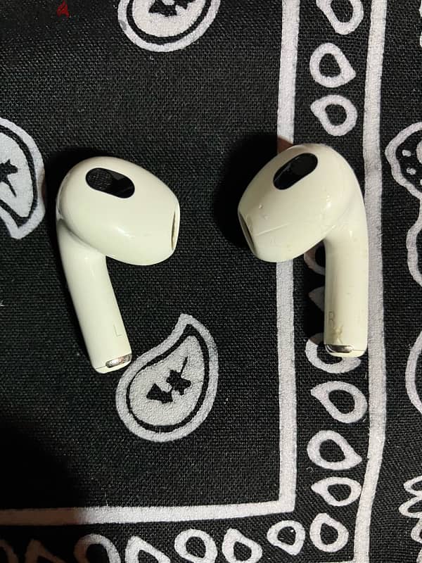 Apple AirPods 3rd Gen 3