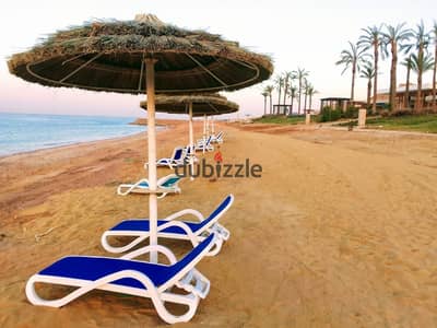 تعاقد ب10% بس وامتلك شاليه 104 م استلام فورى + متشطب بالكامل + sea view فى ذا جروف العين السخنة