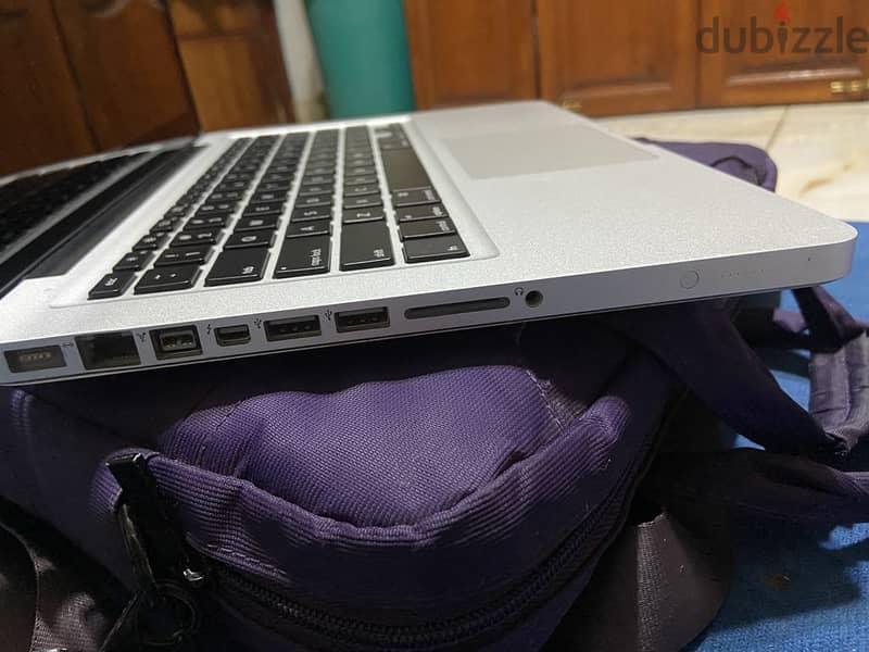 Macbook Mid 2012 بحاله الزيرو 6