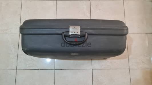 Samsonite Hard Suitcase - شنطة سفر سامسونايت