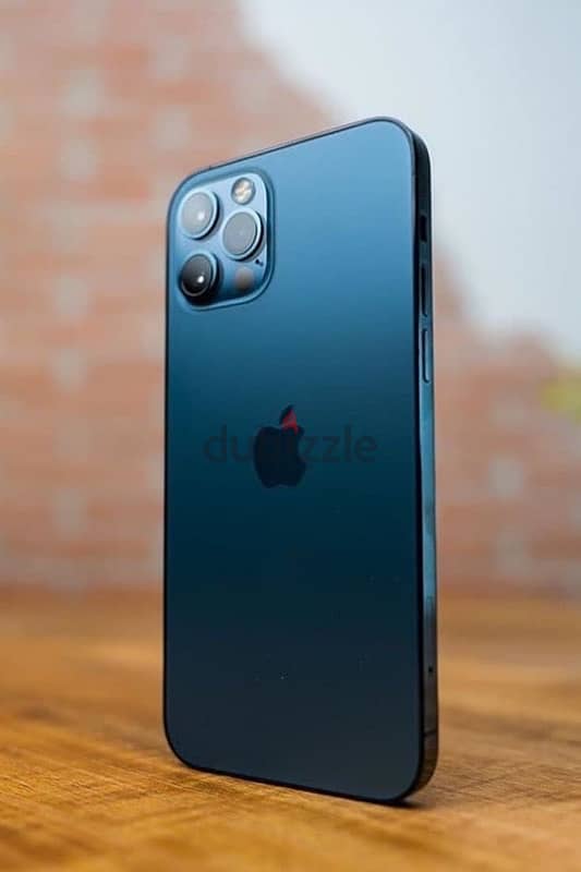 للبيع بسعر مميز iPhone 12 Pro بضمان معتمد وفاتوره 1