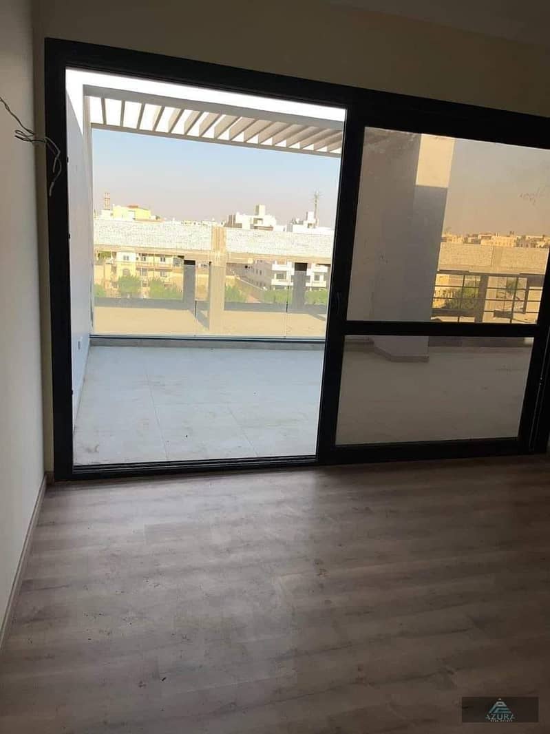 Penthouse for sale in Patio Sola El Shorouk 0