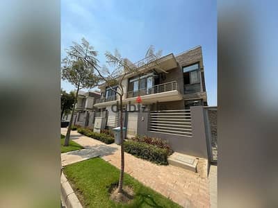 Villa for sale open view with down payment - in Taj City- Mostakbal City