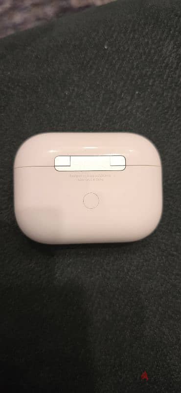 Original Airpods pro for sale 3