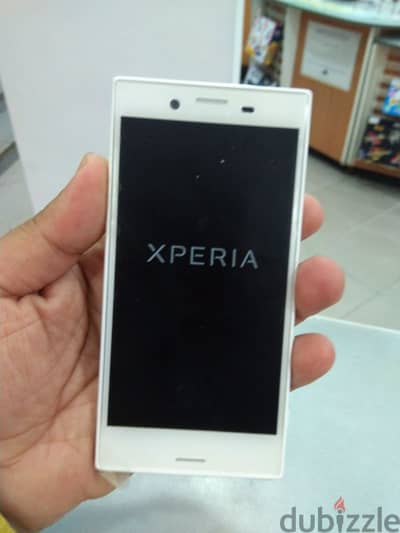 sony xperia x compact