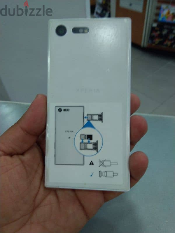 sony xperia x compact 4