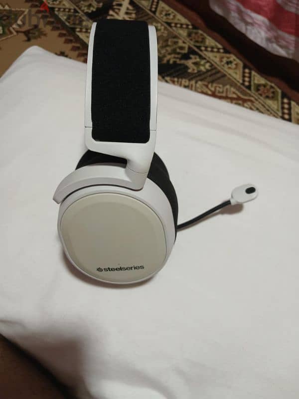 سماعة steelseries 5