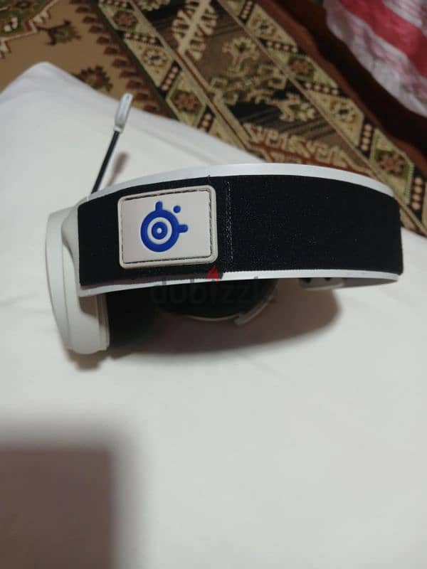 سماعة steelseries 8