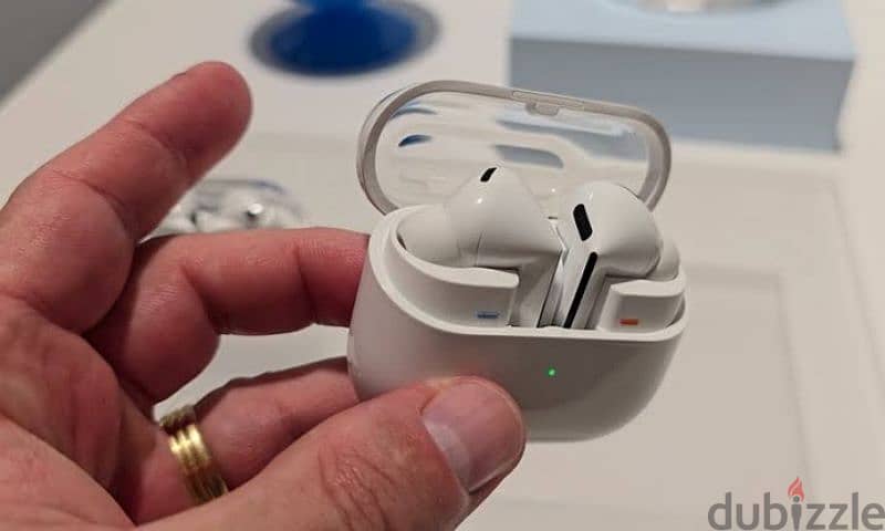 سامسونج جلاكسي بادز ٣ برو samsung galaxy buds 3 pro 1