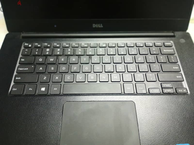 Dell precision 5520 FHD 7