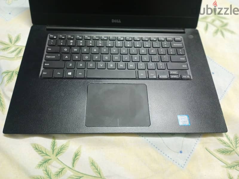 Dell precision 5520 FHD 9