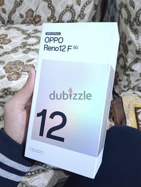 oppo reno 12 f 5g معاه كل محتوياته ومتغلف بكرتونته ولا يوجد اي خدش 7