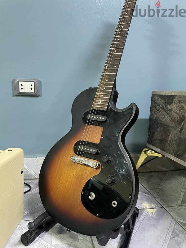 Ephiphone les paul sl with blackstar debut 15e amp 4