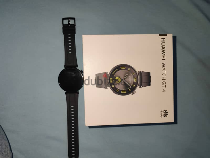 Watch GT4 _41 mm _Used like new with box and cradle and extra cover 4