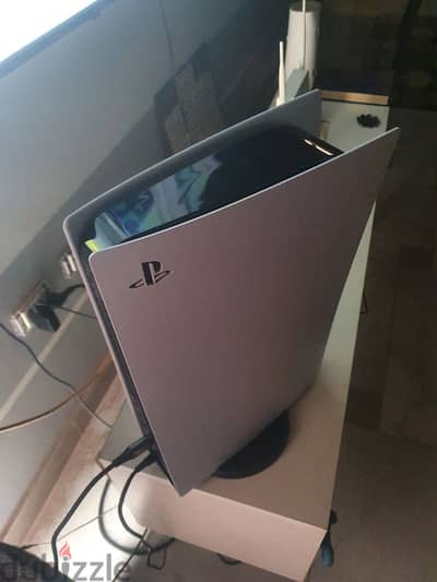 Ps5 slim with dual sense pads