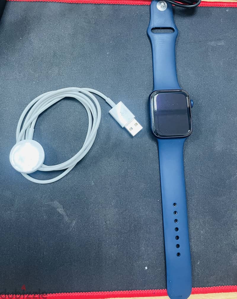 Apple watch series 6 (GPS) for sale 2