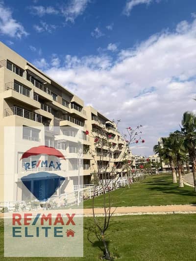 Ground apartment with garden for sale ready to move , in Capital Gardens 168m + 120 Garden