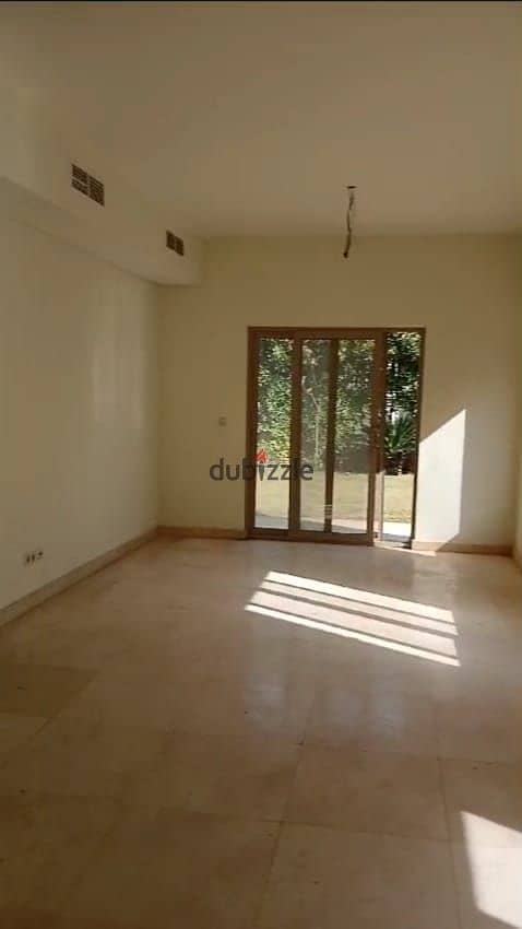 Twin house 441m sale in Compound Uptown Cairo Emaar 0