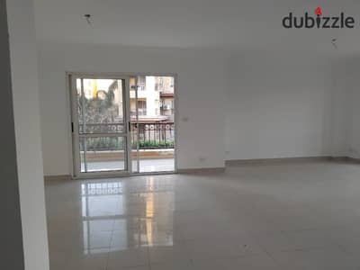 Apartment for rent in Madinaty, Wide View, Wide Garden, 250 m, first floor, minutes from services and the open air mall, company finishing