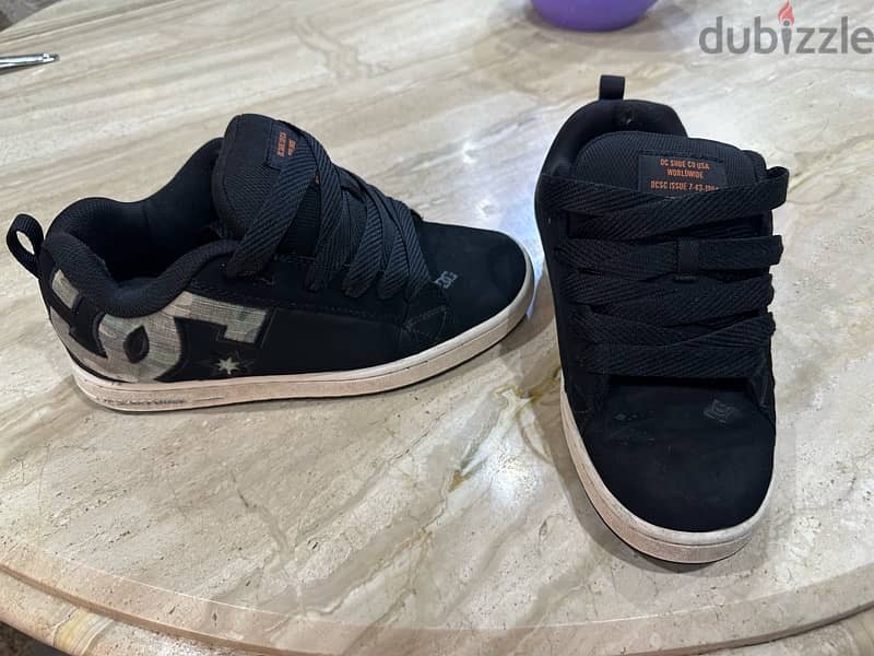 dc original shoes 2