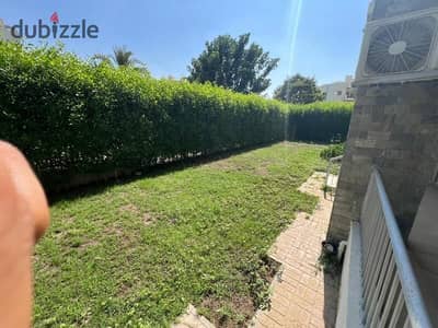 For rent, a ground floor apartment, finished, 202 m, with a 300 m garden, kitchen, air conditioners, and dressing room, 3 bedrooms, 3 bathrooms, in Th