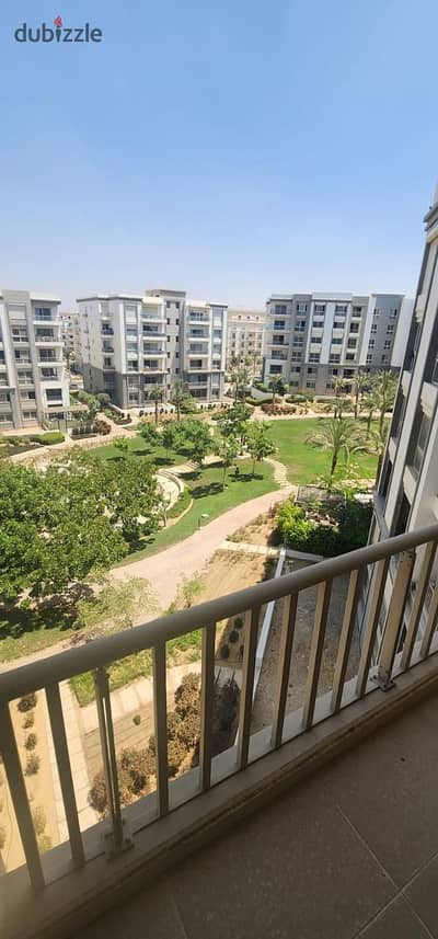 Apartment for sale in Hyde Park new cairo prime location under market price fully finished