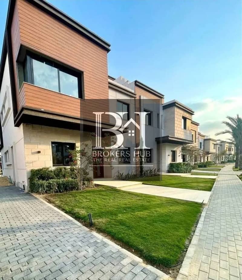 فيلا توين هاوس فيو على حمام السباحة للبيع في ازار 2 التجمع القاهرة الجديدة Twin House villa very Prime Location for Sale in Azzar 2 New Cairo 0