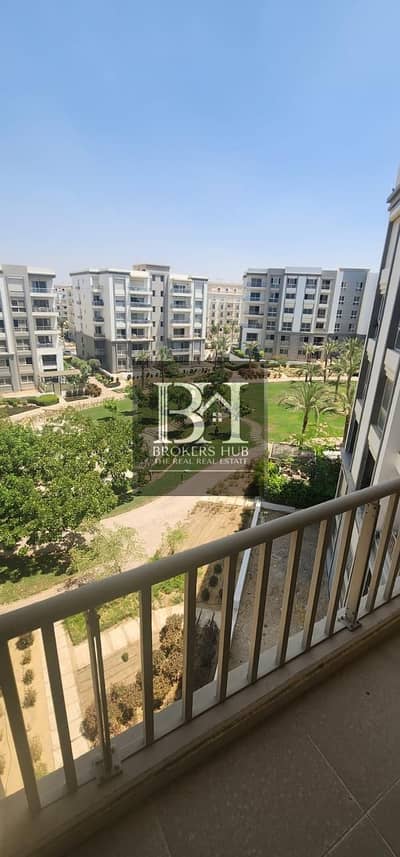 Apartment Prime location for sale in Hyde Park New Cairo