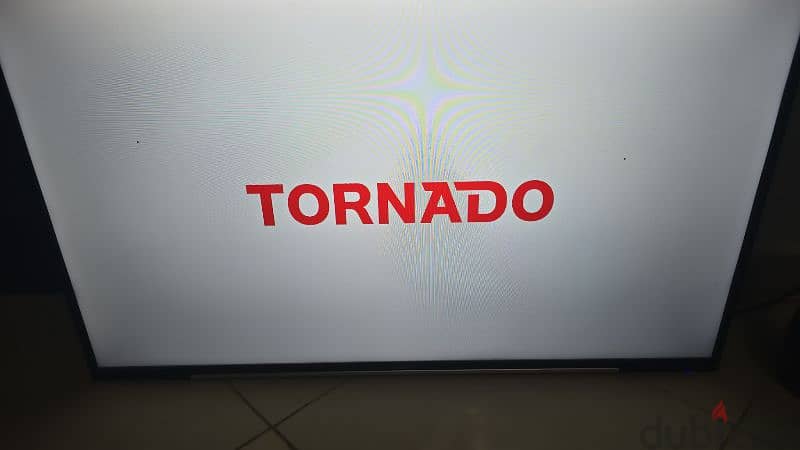 Tornado 43 Smart TV 0