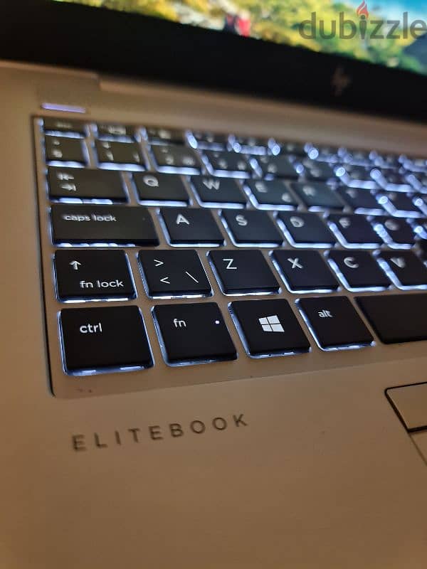 Hp Elitebook 840 G5 جيل ثامن . كارتين شاشة وبصمة وهارد ssd 256 جيجا 9