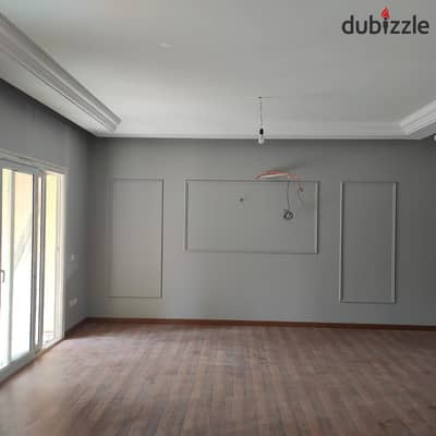 For rent, a distinctive villa, model Z, super deluxe finishing, with a kitchen