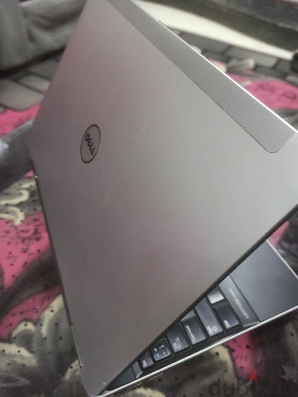 Dell 6540 لاب توب 1