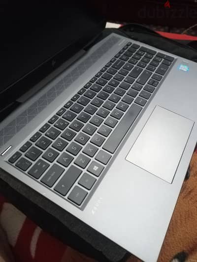 hp zbook 15v G5 core i7 8850H ram 32