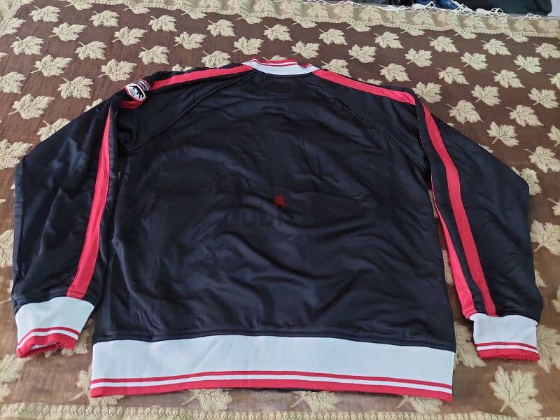 airness original sweatshirt size XL from France 9