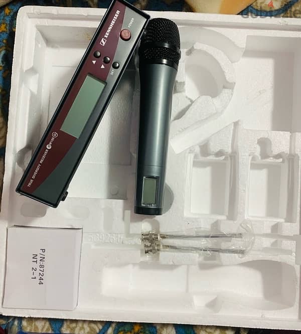 Sennheiser G2 microphone 2