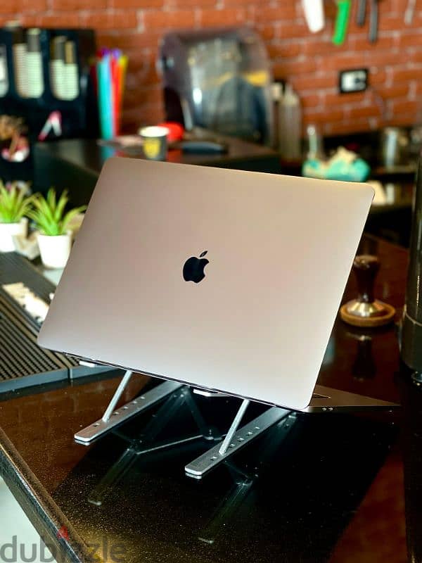 MacBook Pro 16-inch (2019) | Core i9 | 64 GB RAM | 512 Nvm | GPU 8GB 6